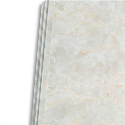 Scheda UV impermeabile al 100%.